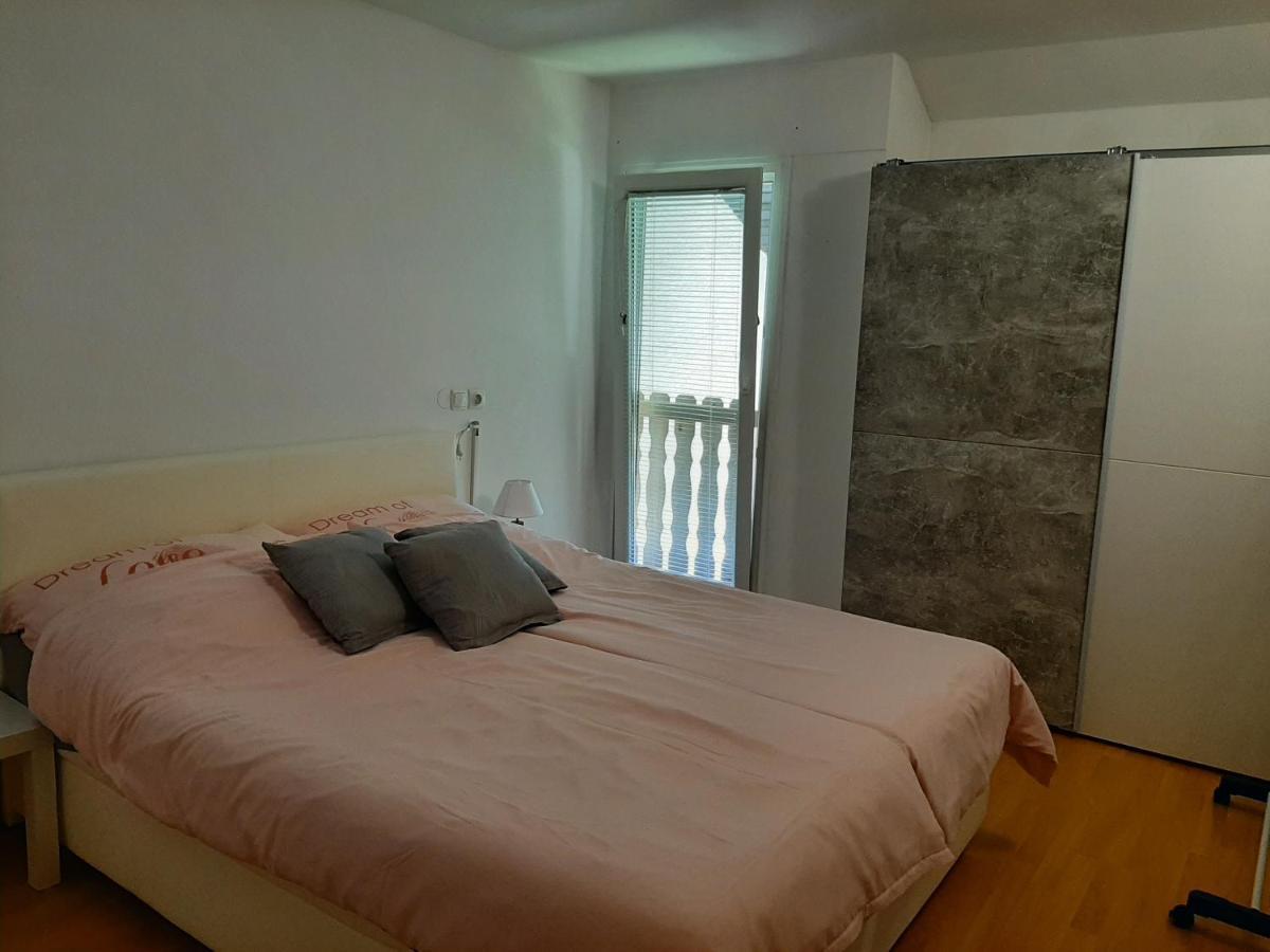 Apartma Lina Hotel Hrušica Kültér fotó